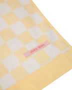 Vague Jaune Beach Towel